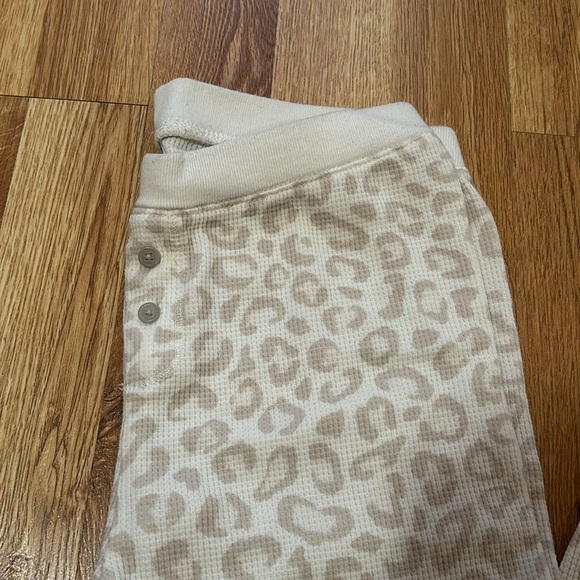 Old Navy Thermal Leopard PJ Pants - Picture 2 of 5